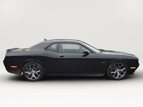 Used 2015 Dodge Challenger R/T Plus image 9