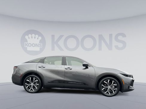 Used 2024 Toyota Crown Limited image 7