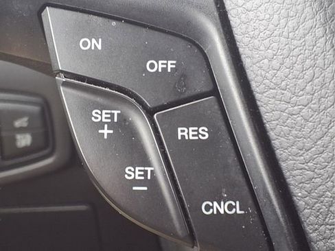Certified 2024 Ford Edge Titanium AWD/4WD image 21