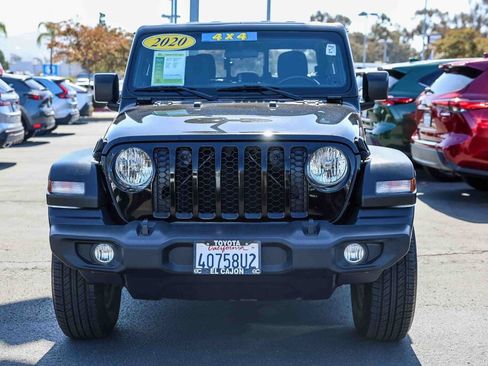 Used 2020 Jeep Gladiator Sport w/ Quick Order Package 24S AWD/4WD image 16