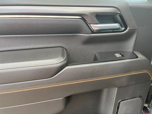 Used 2022 GMC Sierra 1500 AT4 w/ AT4 Preferred Package AWD/4WD image 19