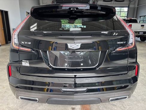 Used 2024 Cadillac XT4 Sport image 6