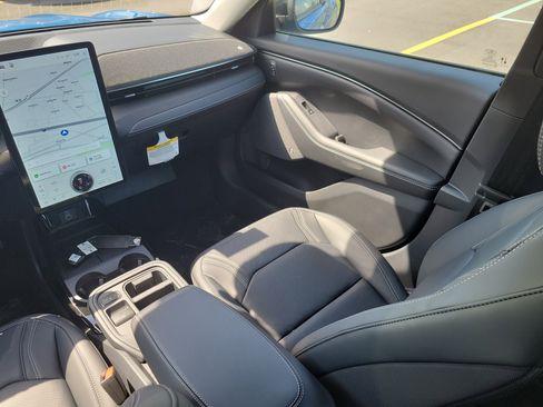 New 2026 Ford Mustang Mach-E Premium AWD/4WD image 32