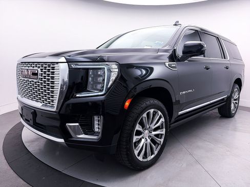Used 2021 GMC Yukon XL Denali image 14