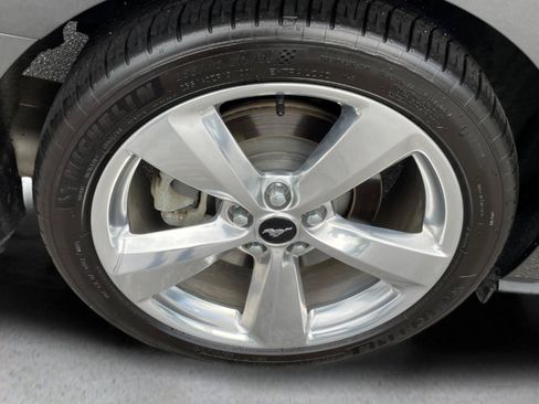Used 2018 Ford Mustang GT Premium RWD image 10