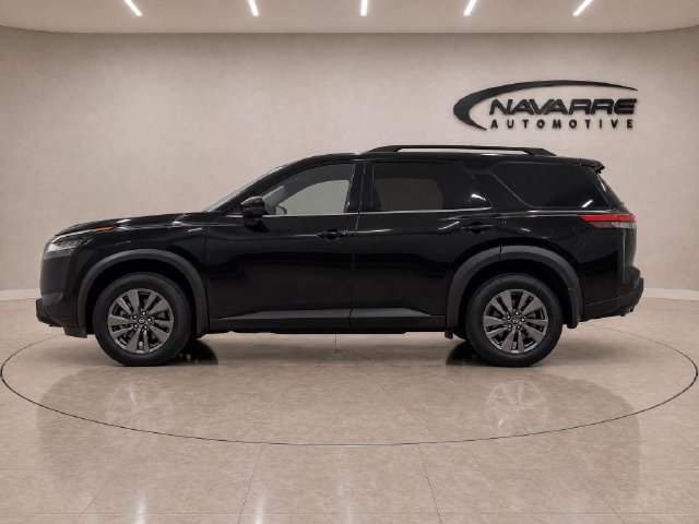 Used 2024 Nissan Pathfinder SV FWD image 4