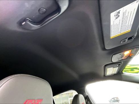 Certified 2025 Chevrolet Trax RS image 16