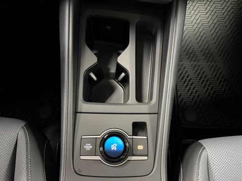 New 2025 Volkswagen Tiguan SE image 22