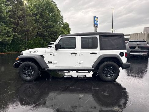 Used 2023 Jeep Wrangler Unlimited Sport AWD/4WD image 6