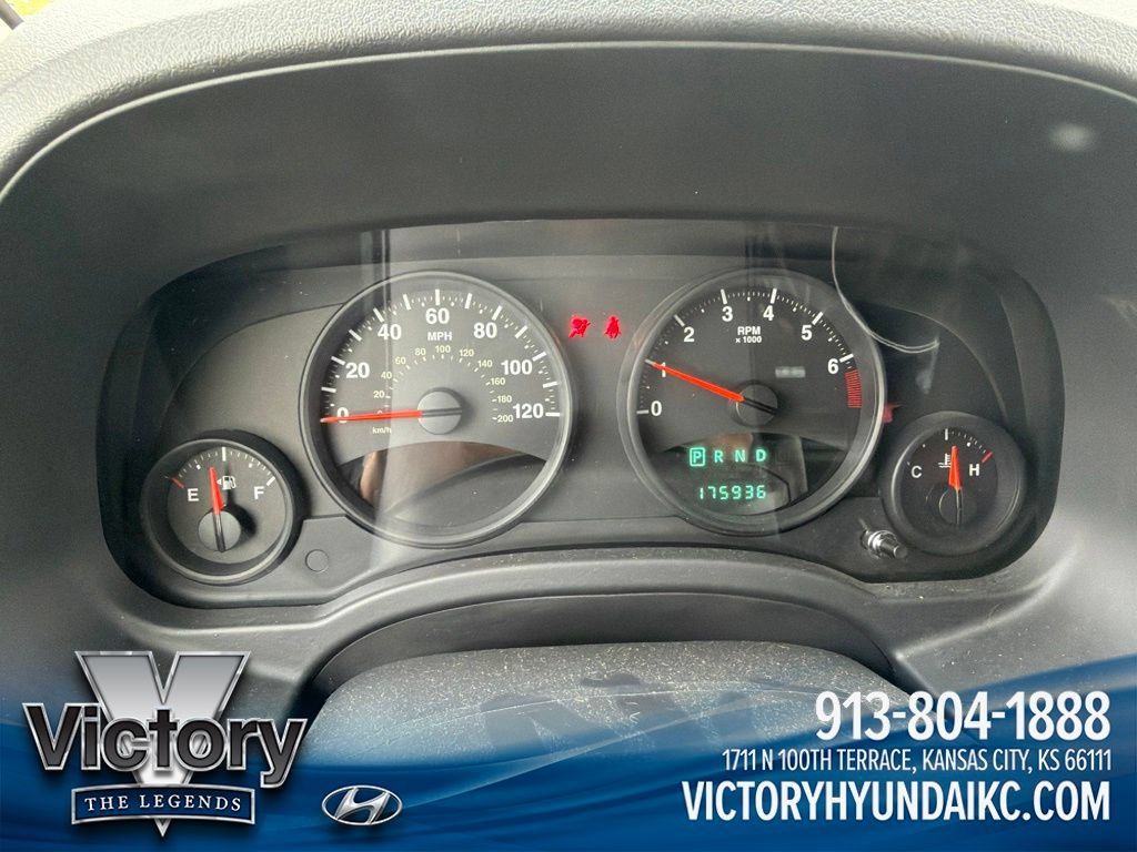 Used 2010 Jeep Compass Sport FWD image 13