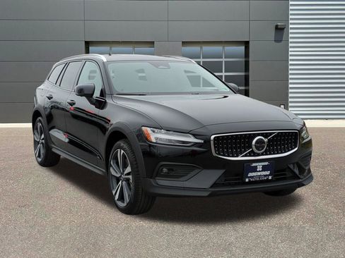 New 2026 Volvo V60 B5 Cross Country Plus w/ Protection Package Premier AWD/4WD image 1