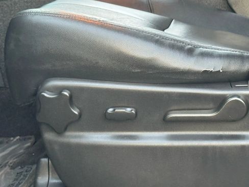 Used 2012 Chevrolet Tahoe LT image 19