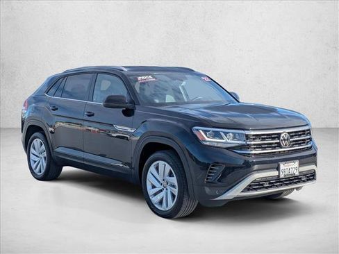 Used 2022 Volkswagen Atlas Cross Sport SE AWD/4WD image 3