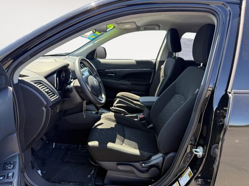 Used 2024 Mitsubishi Outlander Sport ES AWD/4WD image 10