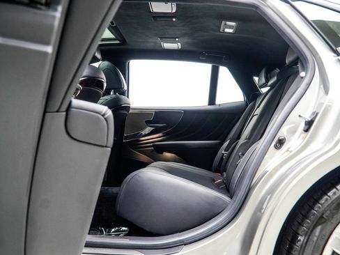 Used 2018 Lexus LS 500 w/ Interior Upgrade Package RWD image 42