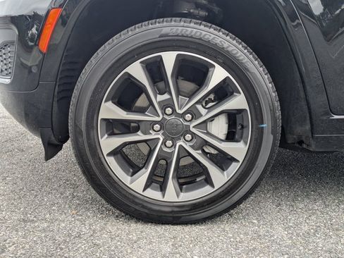 Used 2024 Jeep Grand Cherokee Overland w/ Adv Protech Group III image 10