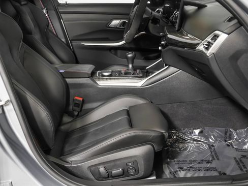 Used 2025 BMW M3 w/ Executive Package RWD image 46