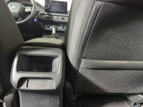 Certified 2026 Honda HR-V Sport image 31