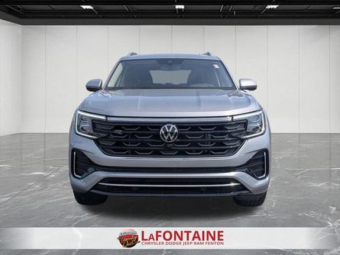 Used 2024 Volkswagen Atlas SEL Premium R-Line AWD/4WD image 8