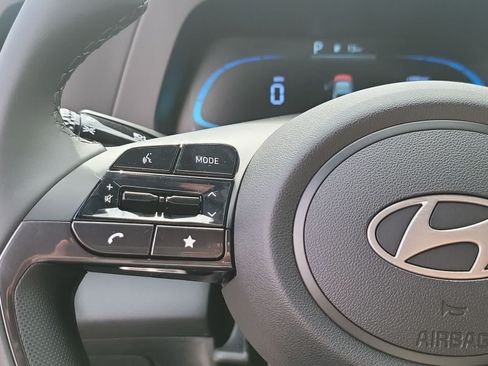 Used 2025 Hyundai Elantra Sport FWD image 27