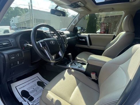 Used 2016 Toyota 4Runner SR5 Premium RWD image 13
