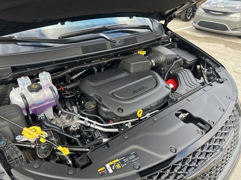 New 2026 Chrysler Pacifica Limited w/ S Appearance Package image 17