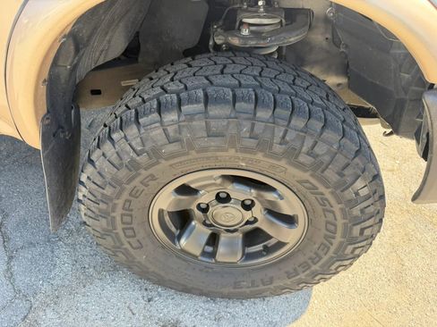 Used 1999 Toyota Tacoma Limited AWD/4WD image 28