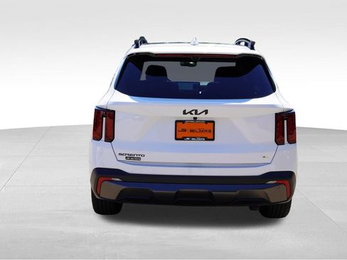 Certified 2025 Kia Sorento SX Prestige AWD/4WD image 6