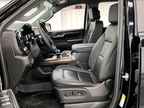 Used 2024 Chevrolet Silverado 1500 RST w/ Convenience Package II image 24