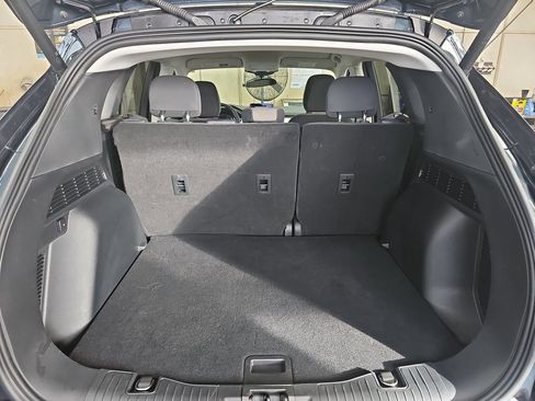 Used 2022 Ford Escape SE w/ SE Sport Appearance Package image 13