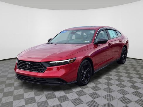 Certified 2025 Honda Accord SE image 2