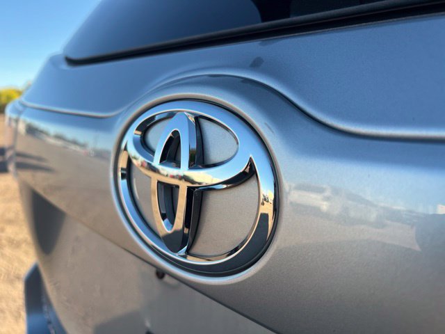 Used 2016 Toyota Highlander Limited AWD/4WD image 12