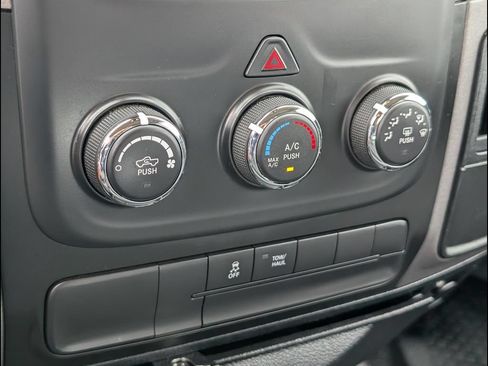 Used 2018 RAM 1500 Tradesman w/ Protection Group AWD/4WD image 17