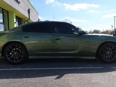 Used 2022 Dodge Charger Scat Pack w/ Plus Group image 8