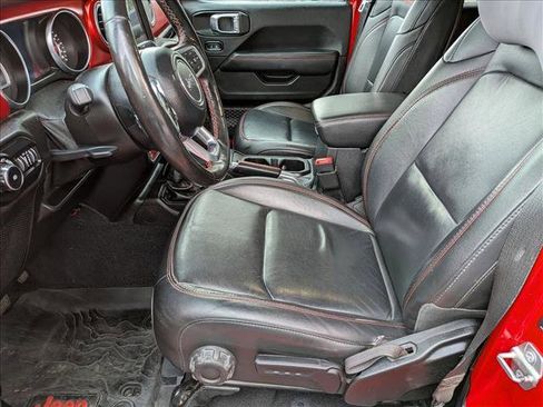 Used 2021 Jeep Wrangler Unlimited Rubicon image 14