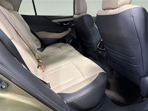 Used 2024 Subaru Outback Limited image 32