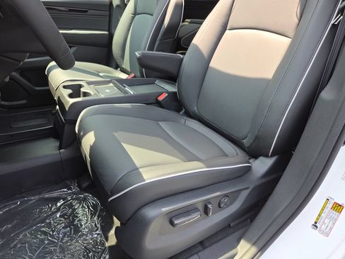 New 2026 Honda Odyssey Touring image 35