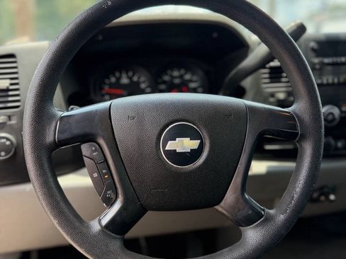 Used 2010 Chevrolet Silverado 1500 LS RWD image 18