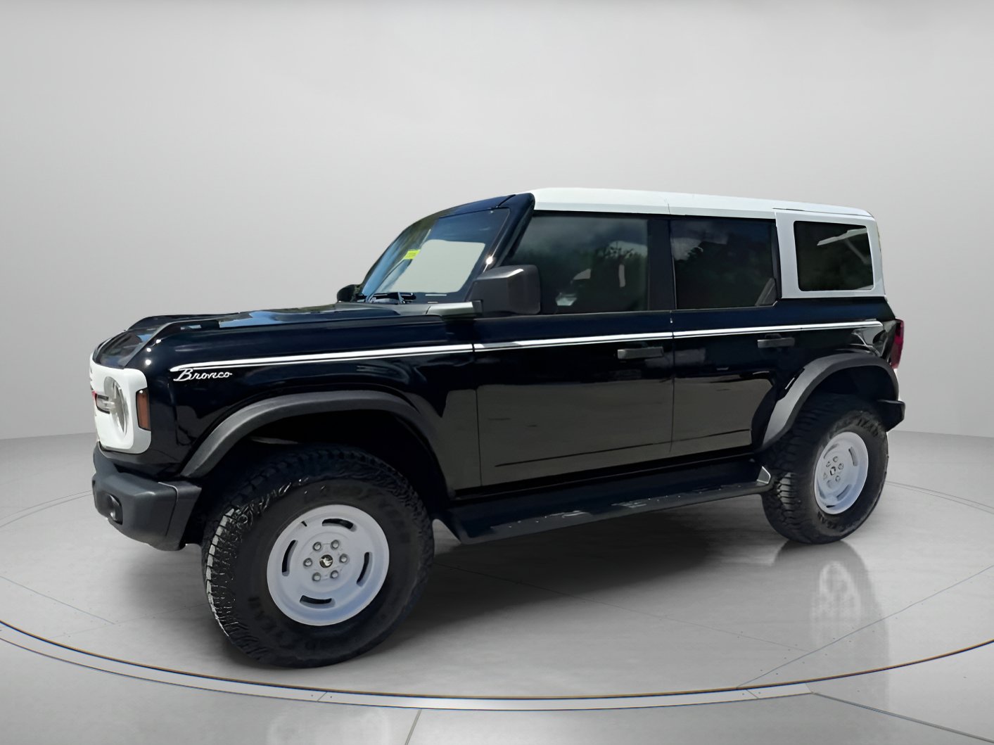 New 2026 Ford Bronco Heritage Edition AWD/4WD image 14