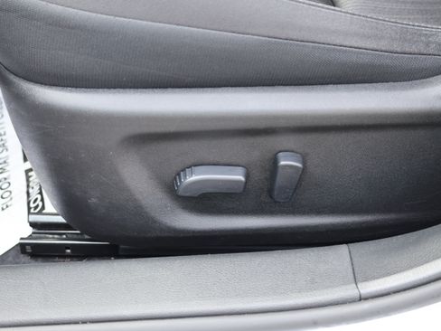 Used 2024 Nissan Altima 2.5 SV FWD image 22