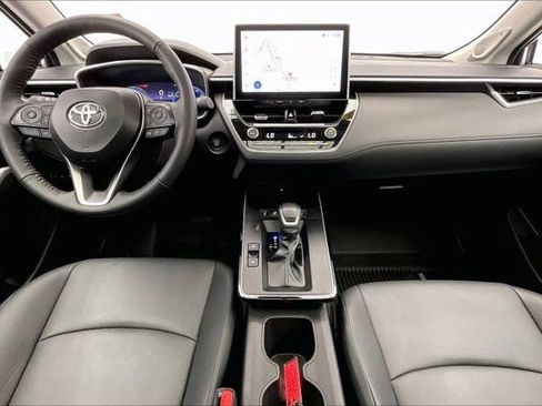 Used 2026 Toyota Corolla Cross XLE w/ Convenience Package AWD/4WD image 15
