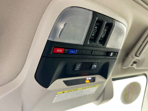 Used 2017 Subaru Impreza 2.0i Premium image 22