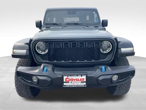 Used 2024 Jeep Wrangler Unlimited AWD/4WD image 18
