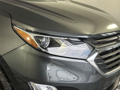 Used 2018 Chevrolet Equinox LT AWD/4WD image 9