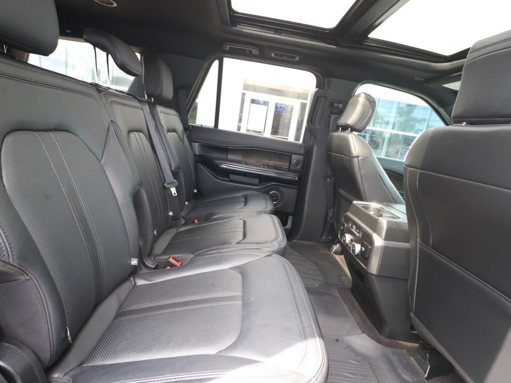 Used 2020 Ford Expedition Limited w/ Equipment Group 302A RWD image 26