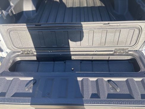 Used 2025 Chevrolet Colorado Z71 w/ Technology Package image 17