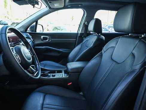 Used 2022 Kia Sorento S w/ Panoramic Sunroof Package image 24