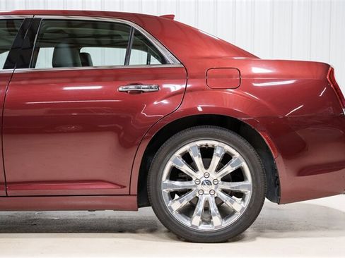 Used 2015 Chrysler 300 C w/ Light Group RWD image 4