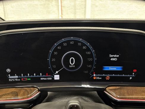Used 2021 Cadillac Escalade Sport Platinum w/ Heavy-Duty Trailer Package AWD/4WD image 41