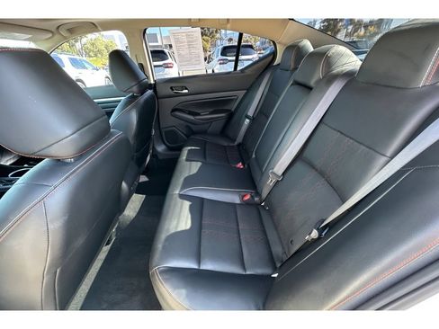 Used 2023 Nissan Altima 2.5 SR w/ SR Premium Package FWD image 14